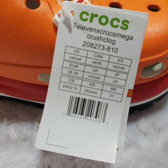 Mega Crush 7 Eleven x Crocs orange and green Mens 6, Womens 8 - Picture 9 of 14